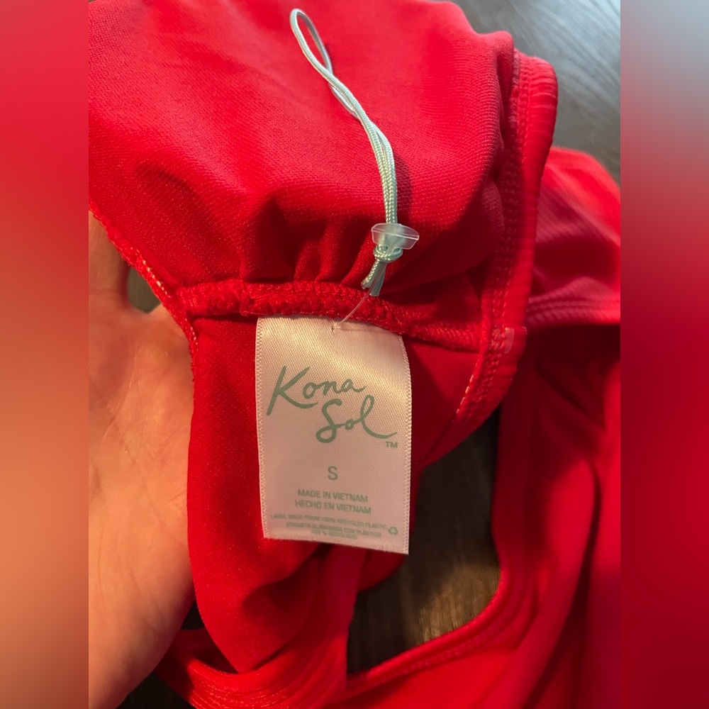 Kona Sol Side Cut Out One Piece Red Swimsuit NWOT Size Small - Picture 6 of 6